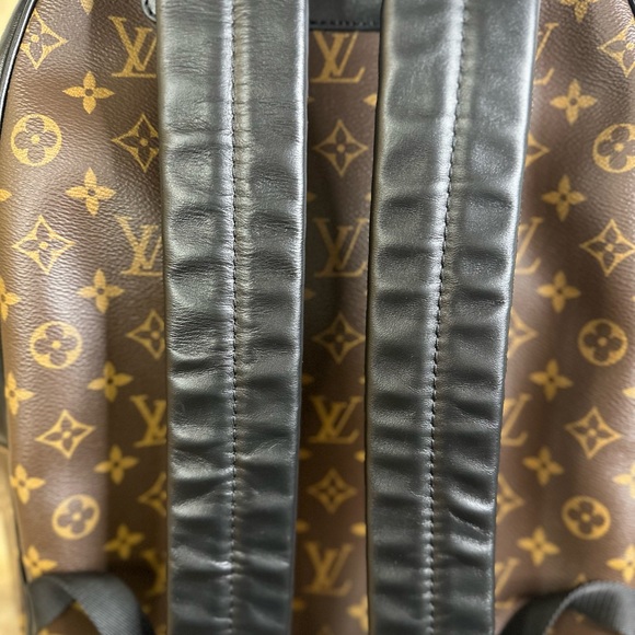 Louis Vuitton Josh Backpack
Monogram Macassar Brown/Black - Picture 6 of 10